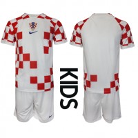 Koszulka piłkarska Chorwacja Strój Domowy dla dzieci MŚ 2022 tanio Krótki Rękaw (+ Krótkie spodenki)